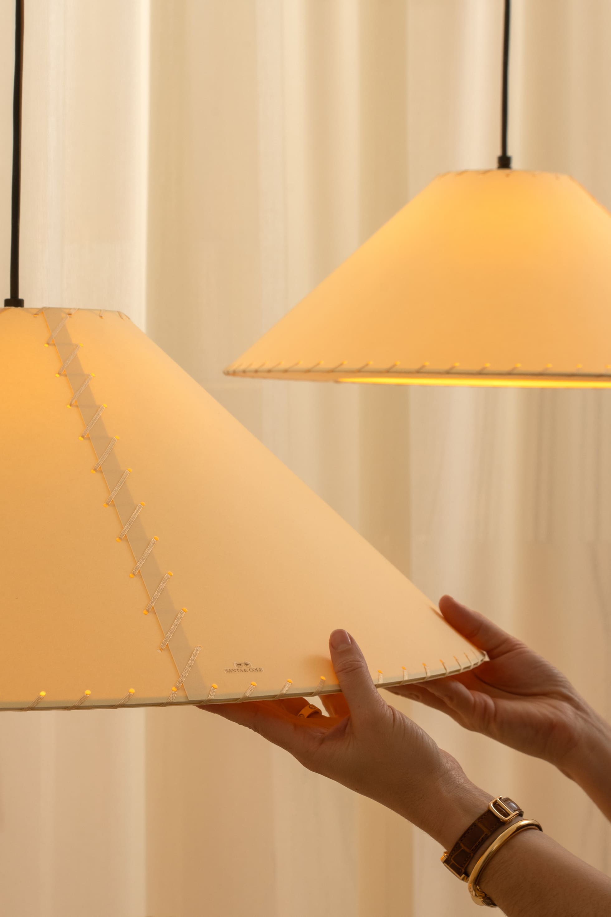 Luminária em destaque na mostra Senderos